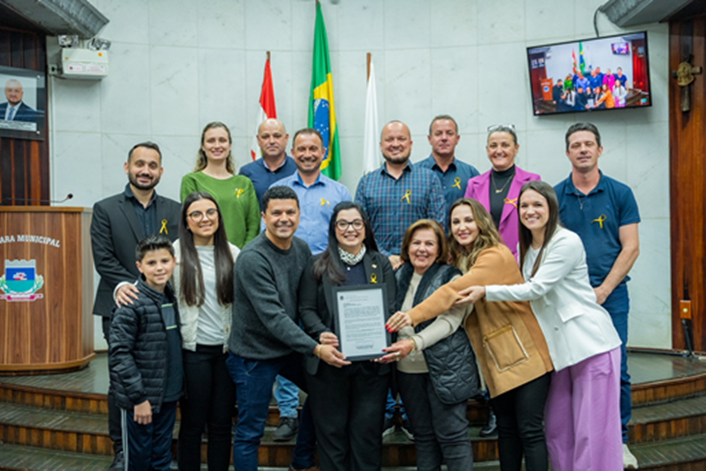 ​Moção de Aplauso reconhece a trajetória de sucesso de 49 anos da Adriana Relojoaria e Ótica em Morro da Fumaça