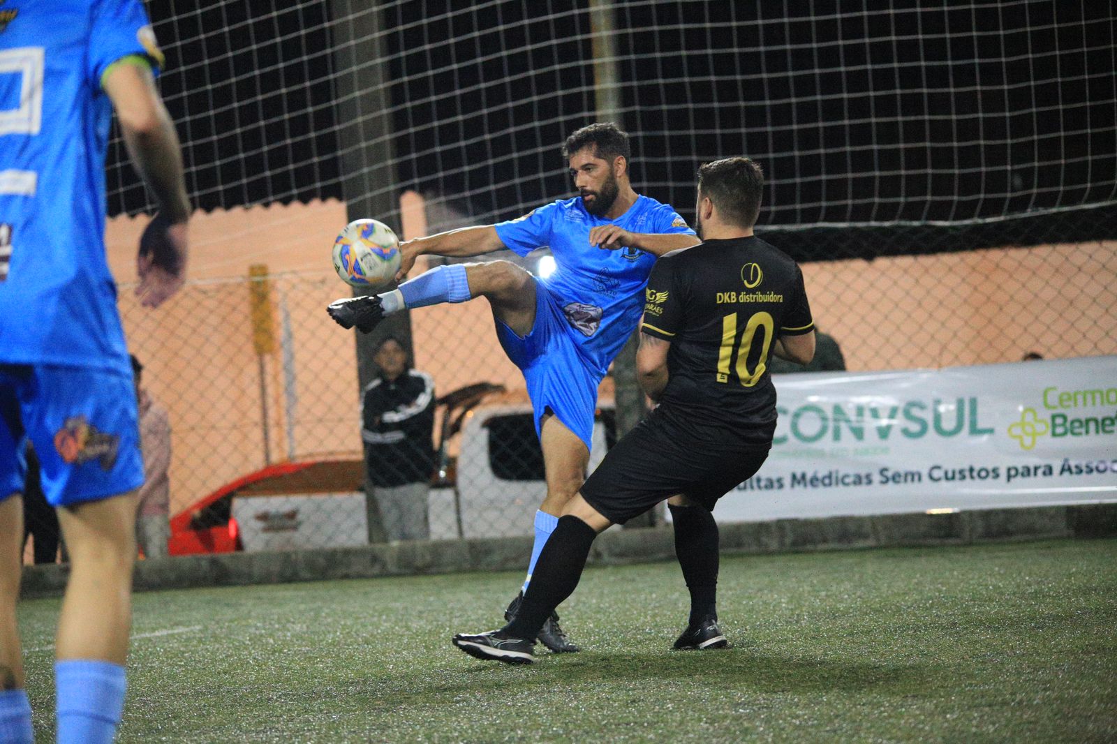 DKB Distribuidora e Natreb Máquinas disputam final da Copa Cermoful - Taça 60 Anos