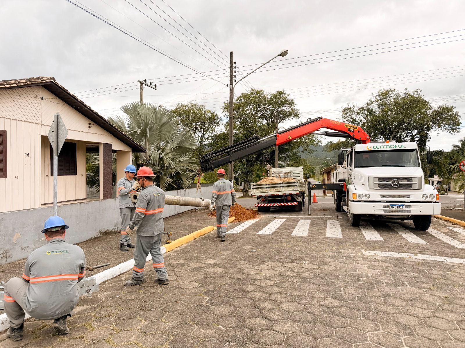​Investimento da Cermoful em rede elétrica leva climatização às escolas