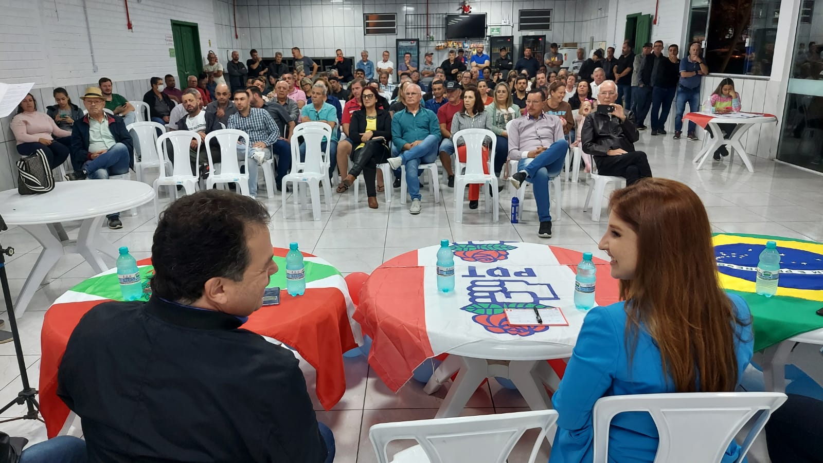 EVENTO LANÇA PRÉ-CANDIDATURA A DEPUTADA FEDERAL DA KAROL CALEGARI