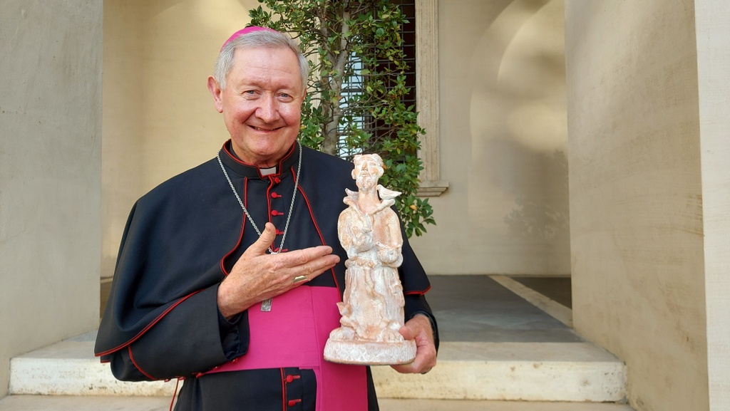 Dom Jacinto se encontra com o Papa Francisco durante visita Ad Limina